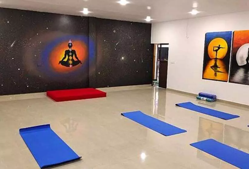 Fabhotel Prime Moon Hill Resorts