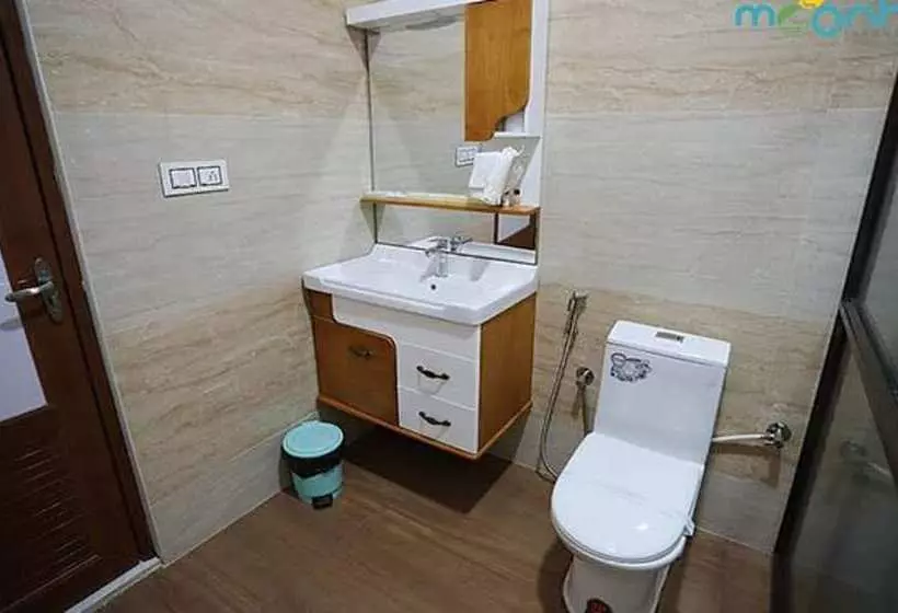 Fabhotel Prime Moon Hill Resorts