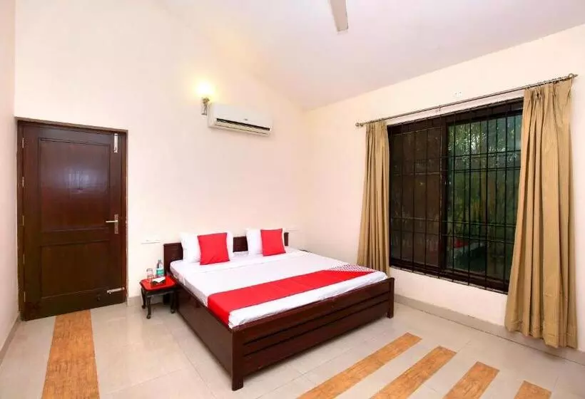 Hotelli Oyo 19785 Mystic Medow Club & Resort