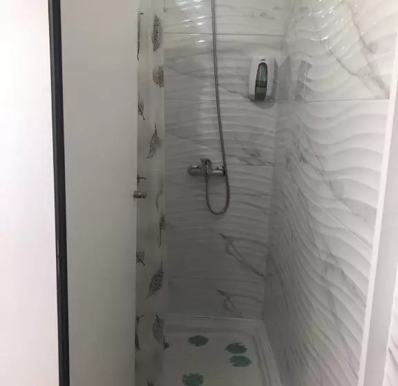 Jacob S Hostel Tui