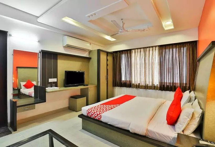 Oyo 22574 Hotel Deep Palace