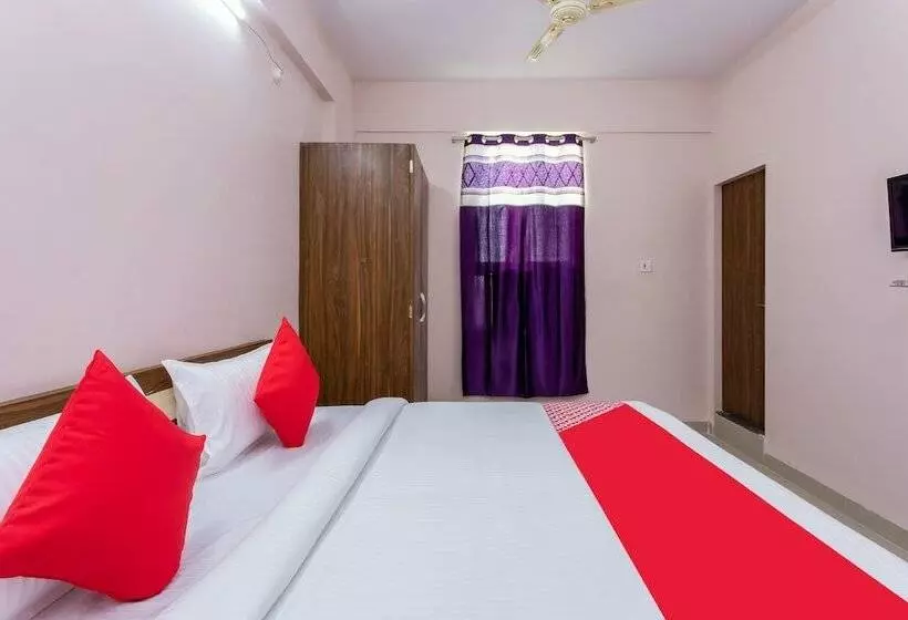 Oyo 24461 Hotel Suvidha