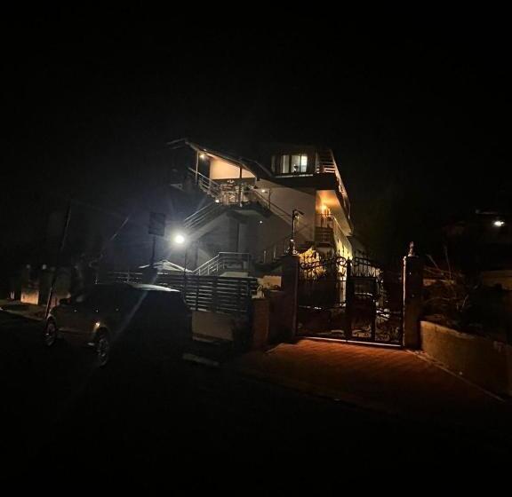 پانسیون Anel Suites