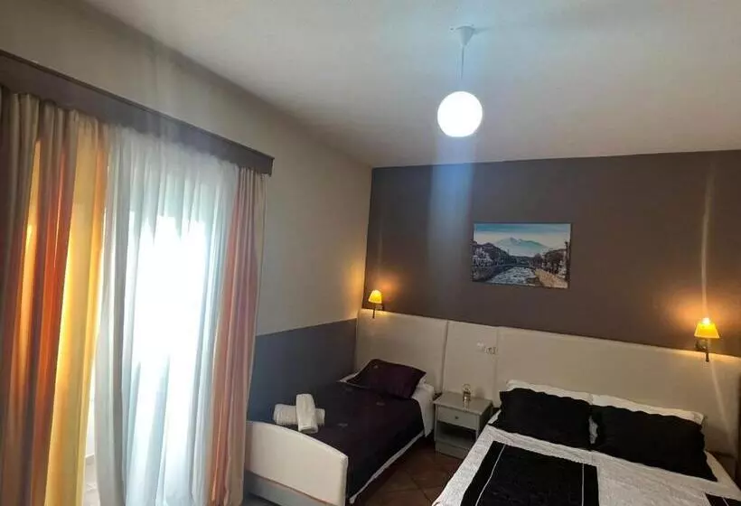 ペンション Anel Suites