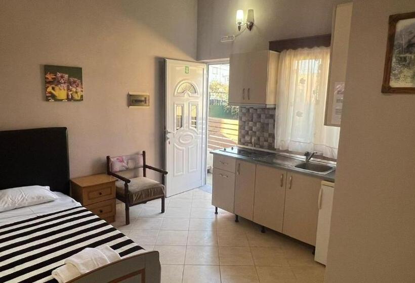 پانسیون Anel Suites