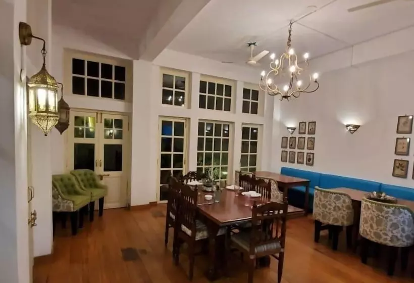 Pensione Mango Tree Courtyard Dehradun
