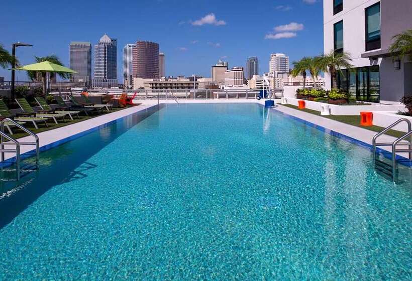فندق Home2 Suites By Hilton Tampa Downtown Channel District