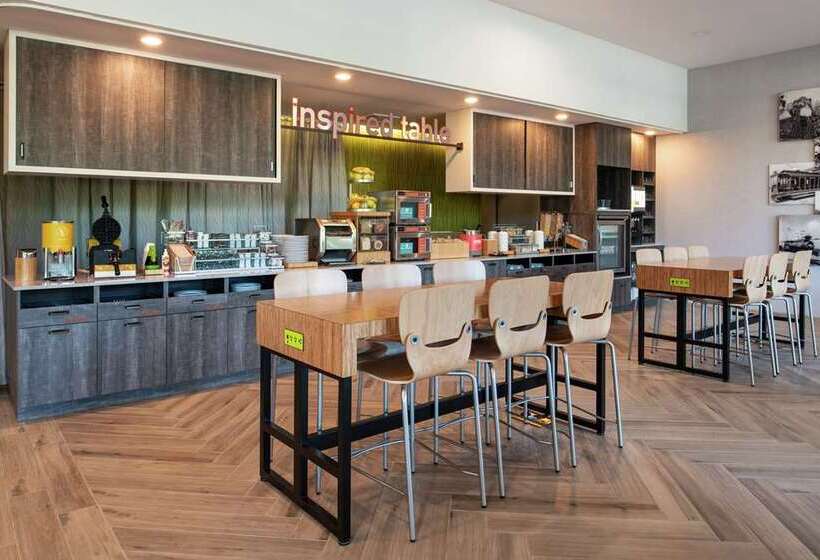 فندق Home2 Suites By Hilton Tampa Downtown Channel District