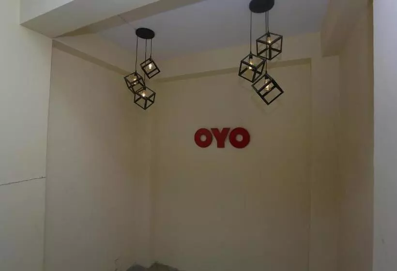 ホテル Oyo 26648 The Kytes