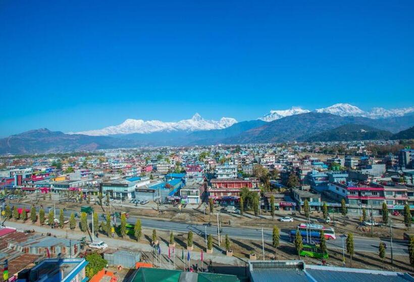 هتل Task International