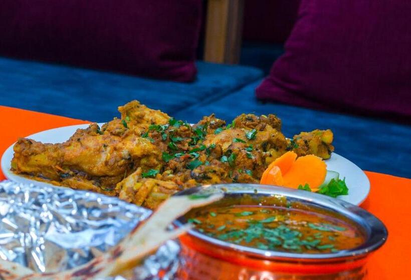 هتل Task International