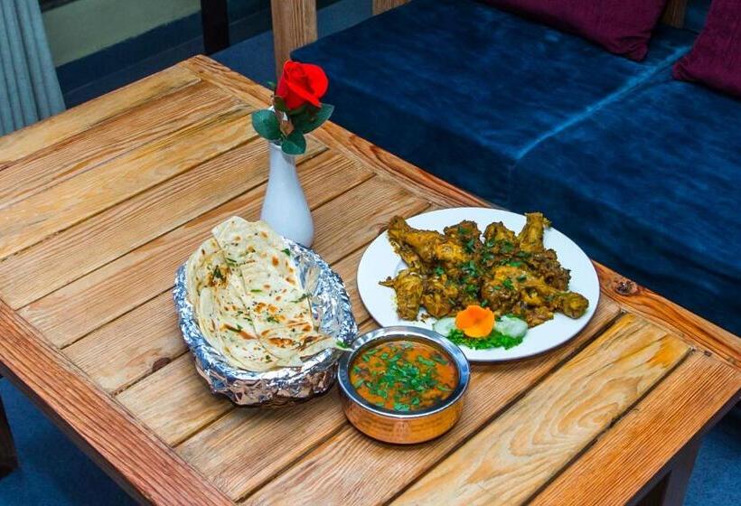 هتل Task International