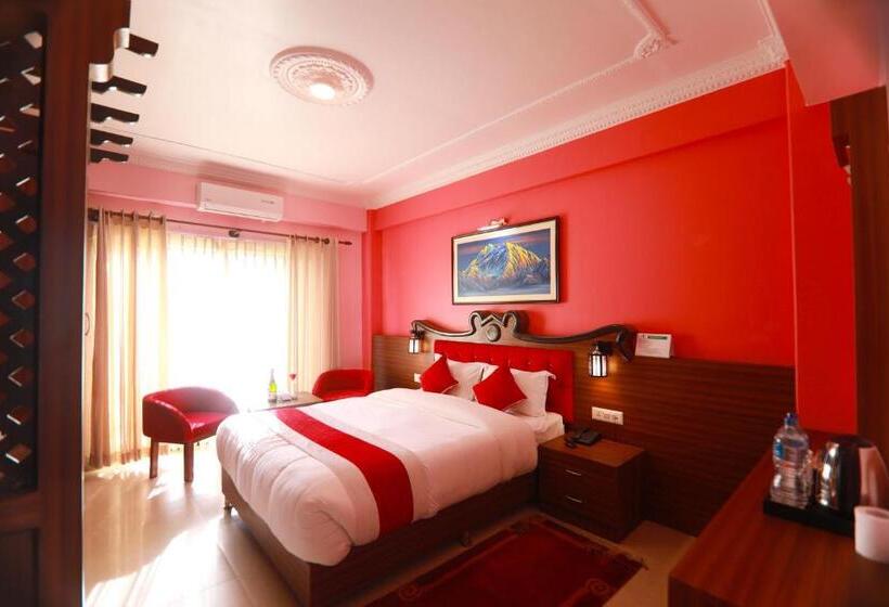 هتل Task International