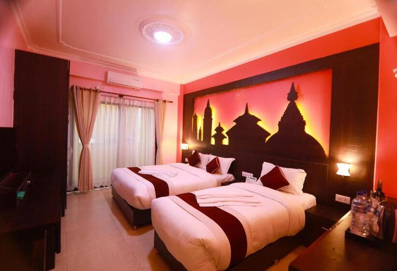 هتل Task International