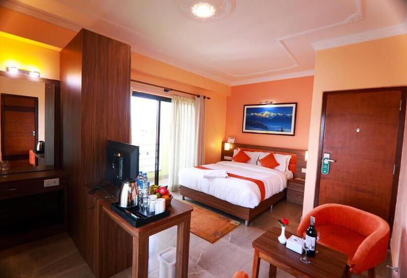 هتل Task International