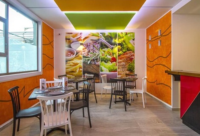 Motelli Zaragoza Inn Boutique