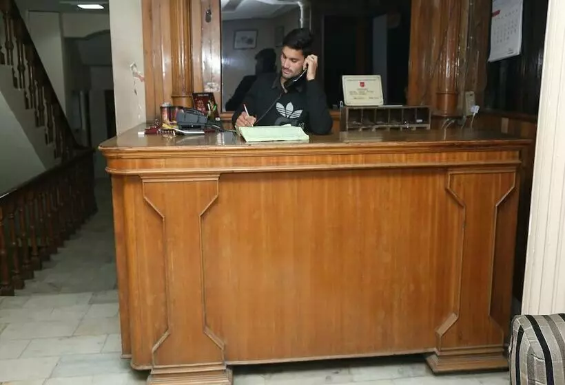 Oyo 28447 Hotel India Pride