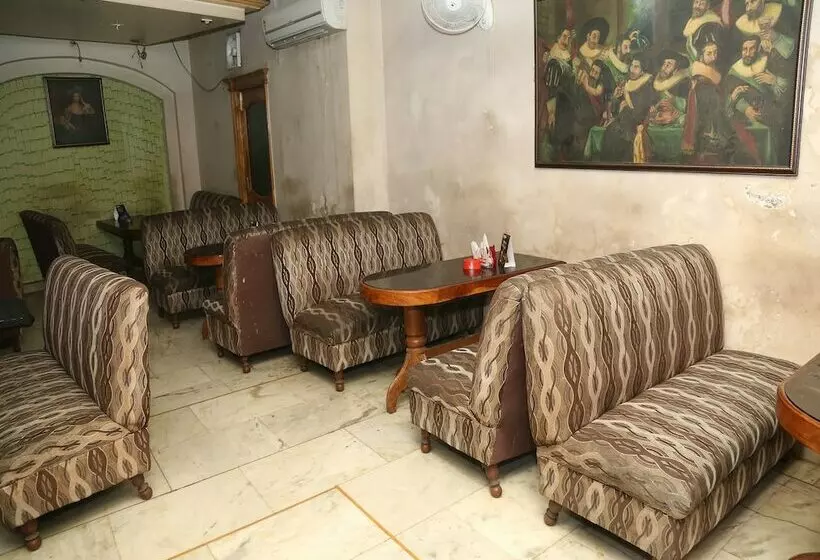 Oyo 28447 Hotel India Pride