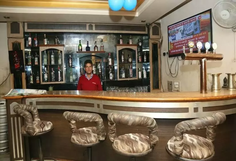 Oyo 28447 Hotel India Pride