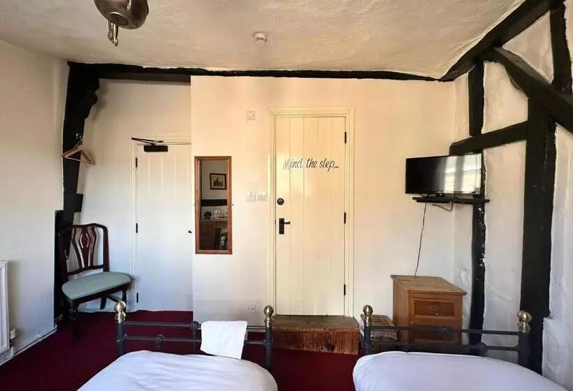 Majatalo Farriers Arms