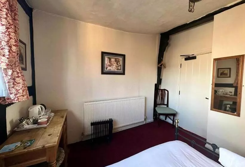 Majatalo Farriers Arms