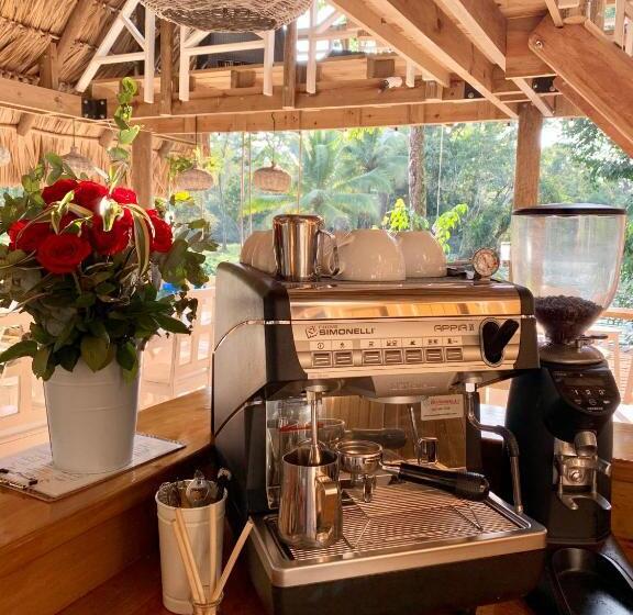 هاستل Boatique Hotel And Marina