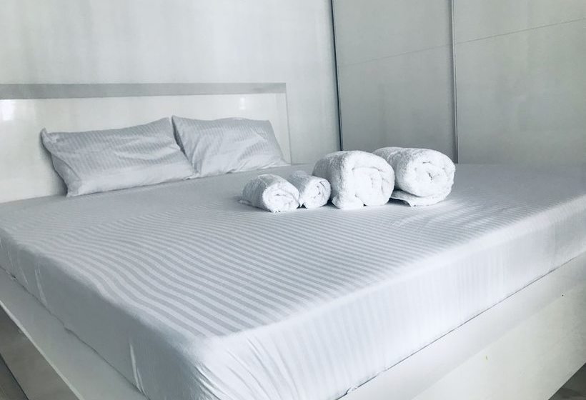 Bed & Breakfast The Colombo Seven