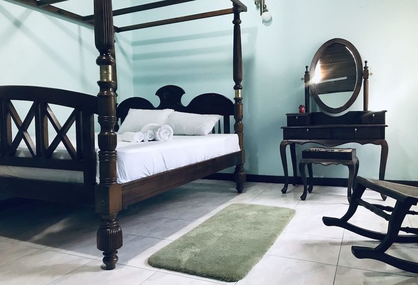 Bed & Breakfast The Colombo Seven