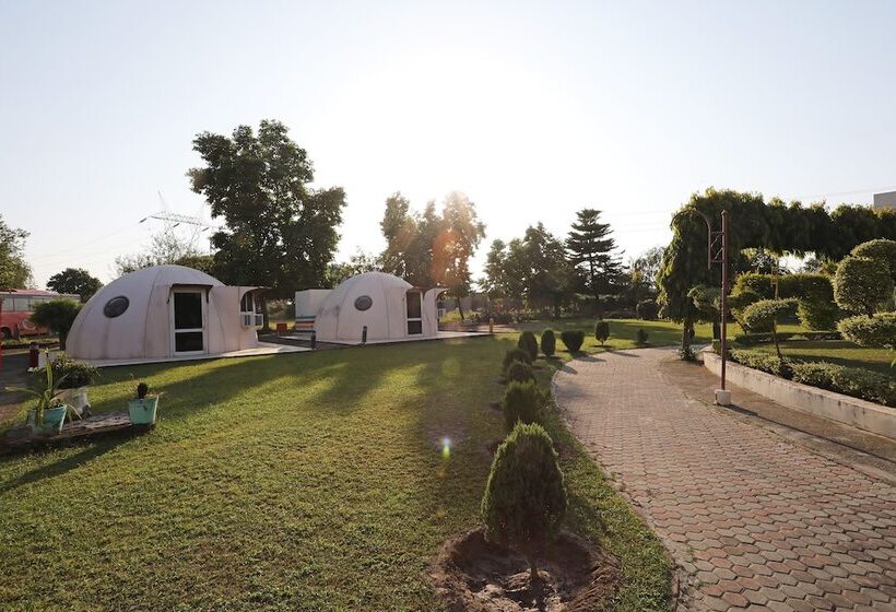 هتل Oyo 19862 The Fun Valley