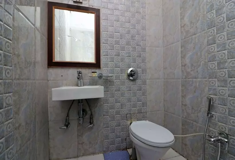 ホテル Oyo 23302 New Delhi Guest House
