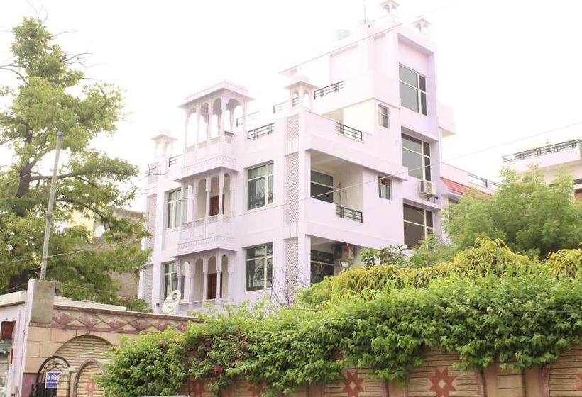 בית מלון כפרי Chit Chat Guest House