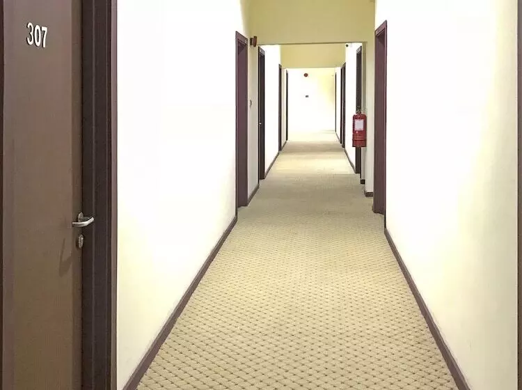 モーテル Pertama Lodge