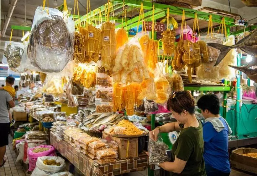 モーテル Pertama Lodge