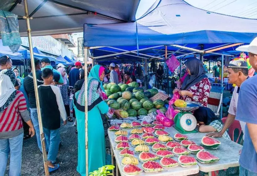 モーテル Pertama Lodge