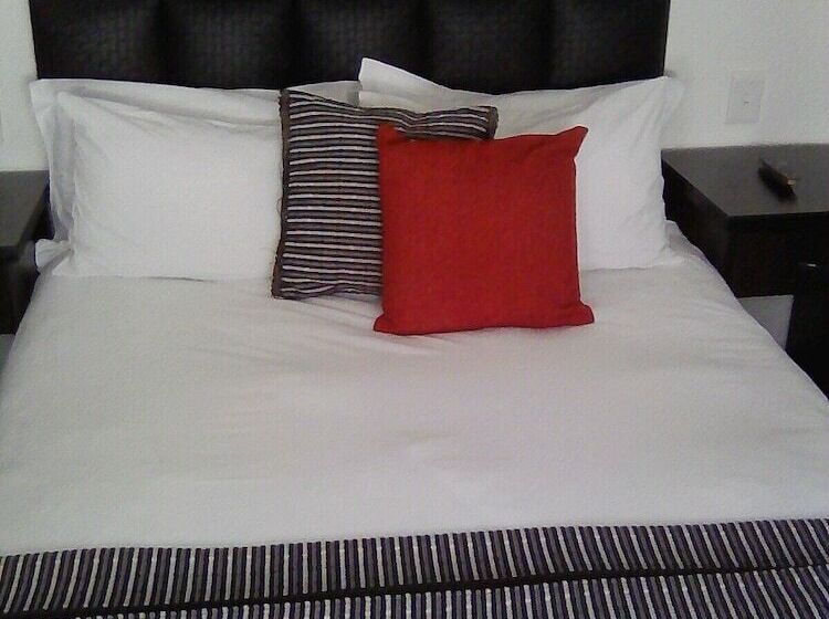 בית מלון כפרי Big Ben Lodge