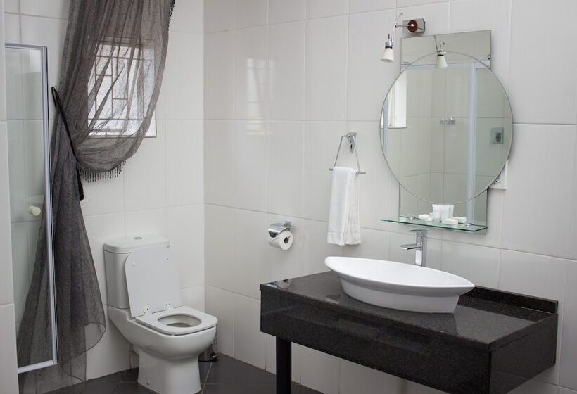 בית מלון כפרי Big Ben Lodge