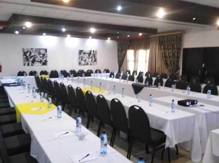 בית מלון כפרי Big Ben Lodge