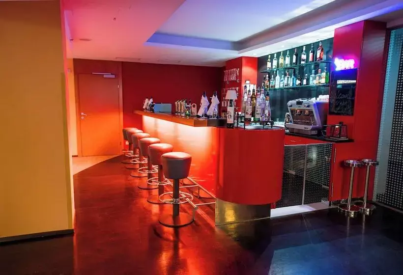 هتل Ibercity Wien Schönbrunn