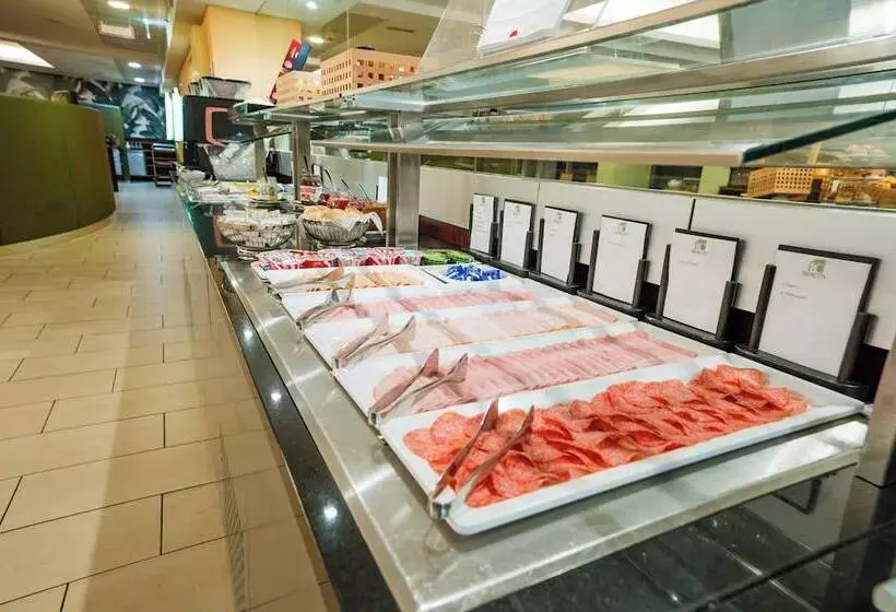 هتل Ibercity Wien Schönbrunn