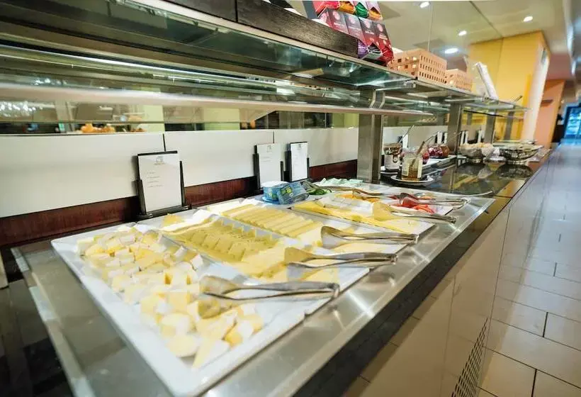 هتل Ibercity Wien Schönbrunn