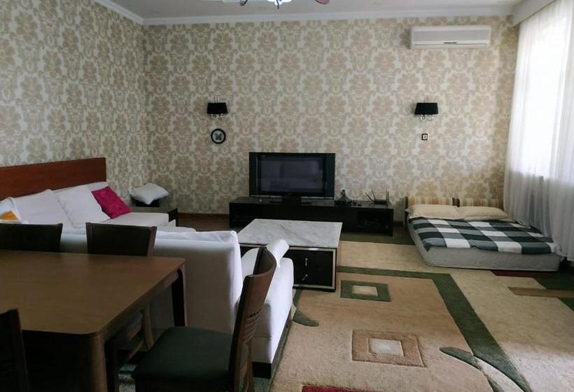 Bed & Breakfast Mini Hotel Home