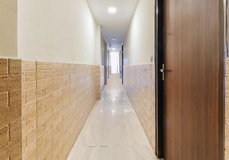 Fotos del hotel Silverkey Executive Stays 19389 Divine Inn:  15