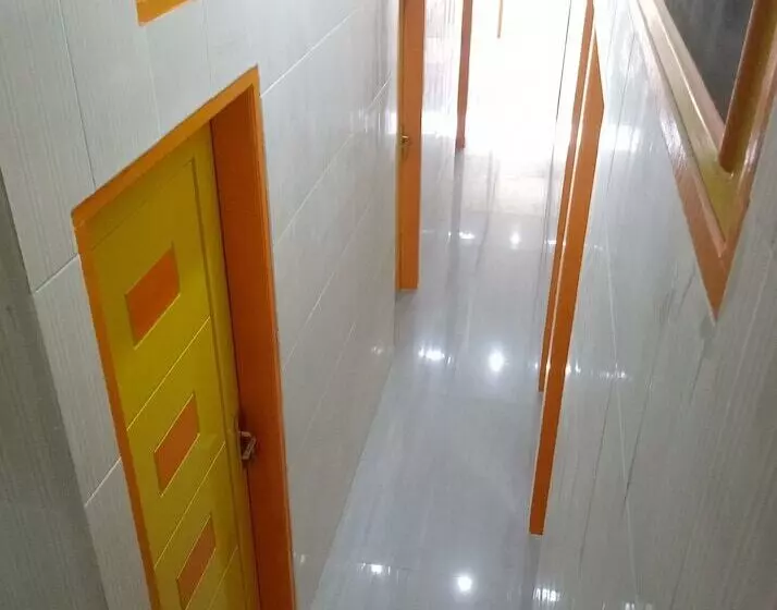 ペンション Hong Jaya Homestay   Hostel