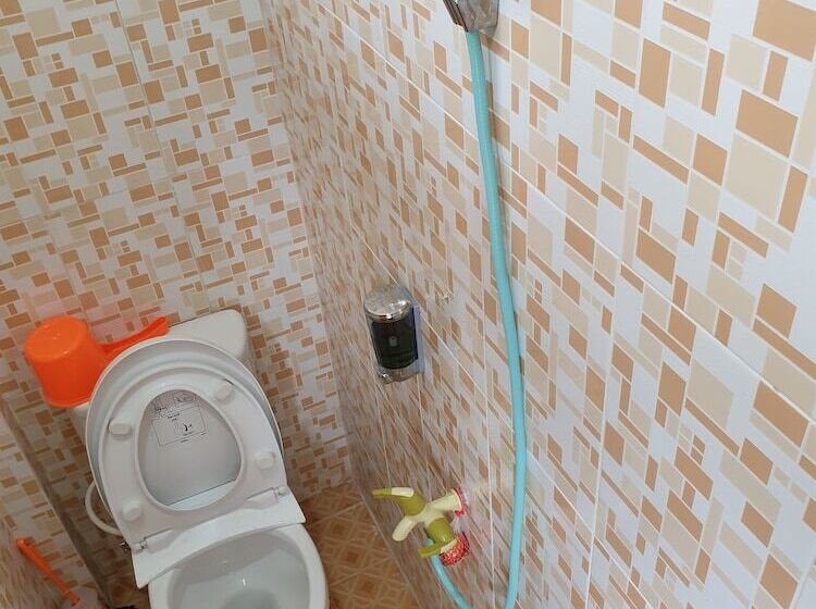 פנסיון Hong Jaya Homestay   Hostel