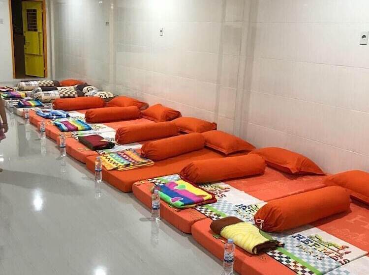 פנסיון Hong Jaya Homestay   Hostel