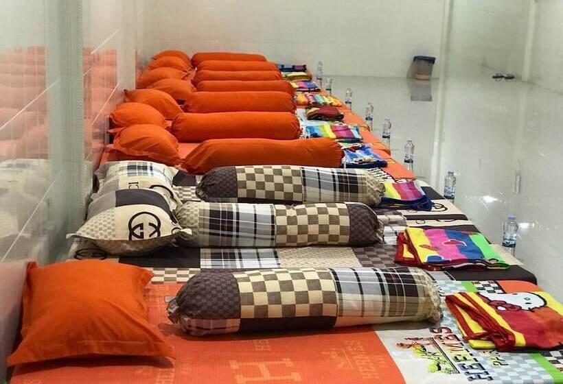 פנסיון Hong Jaya Homestay   Hostel