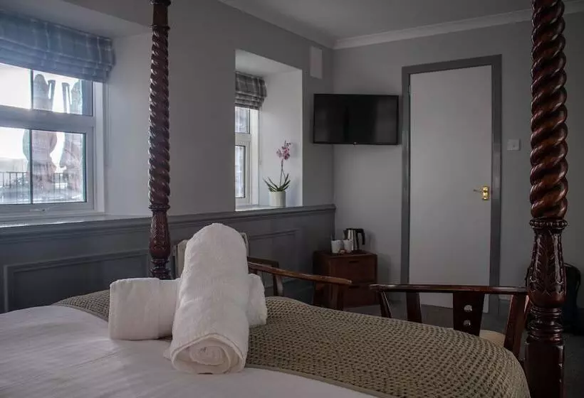 The Rosedale Hotel & Restaurant