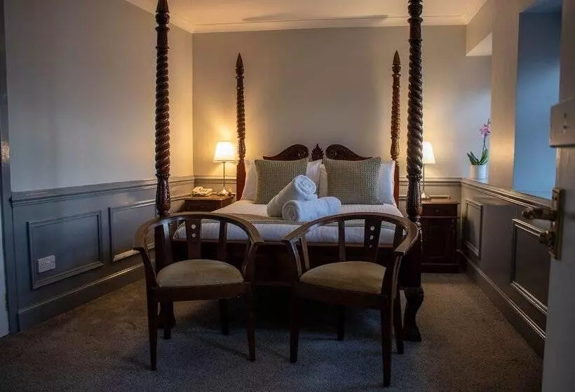 The Rosedale Hotel & Restaurant