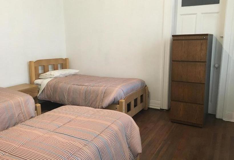 旅馆 Hostal Héroes