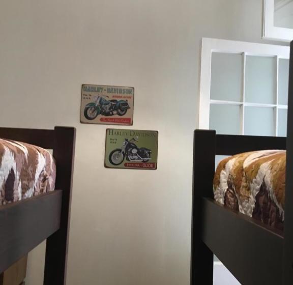 旅馆 Hostal Héroes